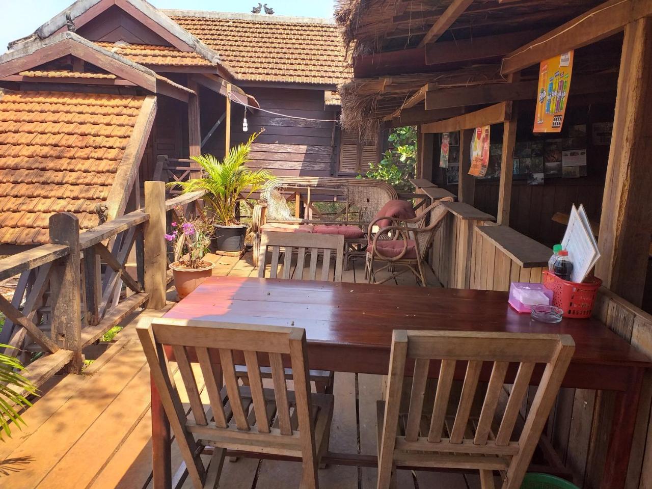 Nature House Eco-Lodge& Trekking Banlung Exterior foto