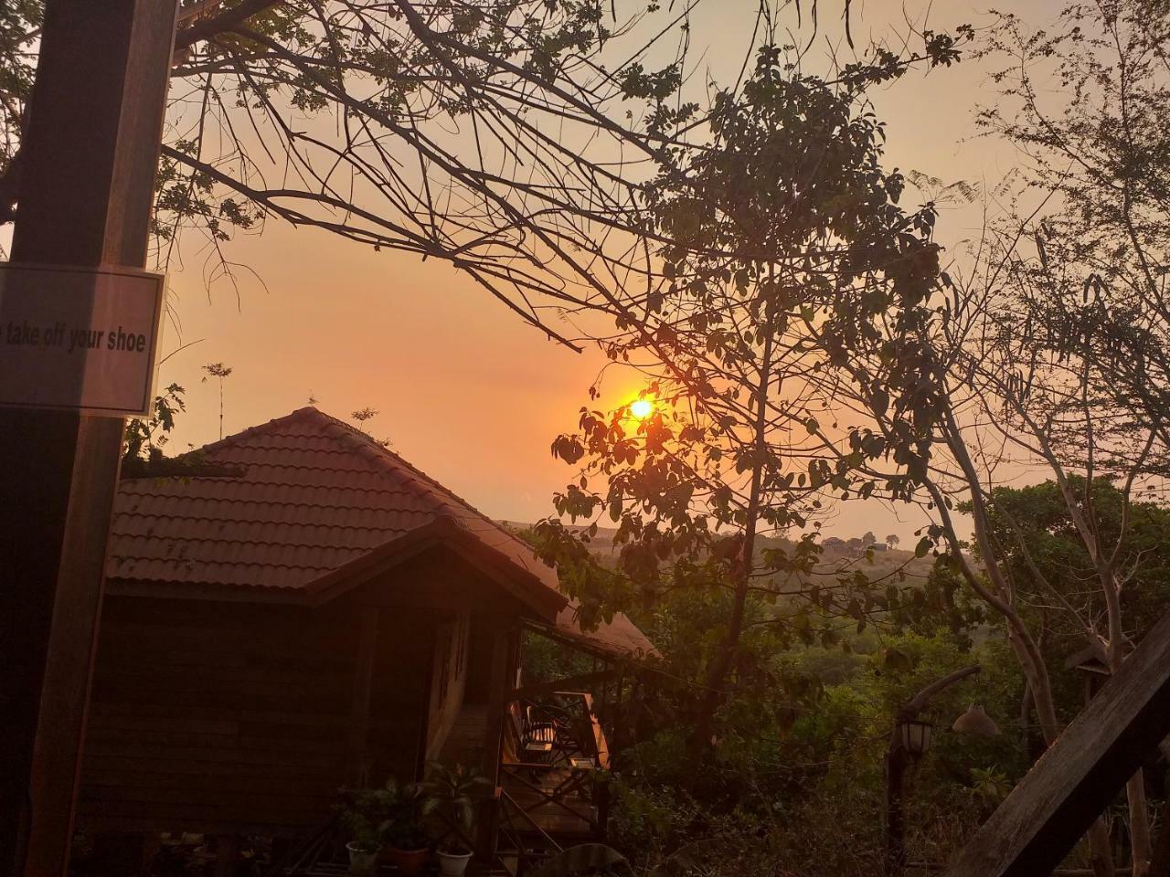 Nature House Eco-Lodge& Trekking Banlung Exterior foto