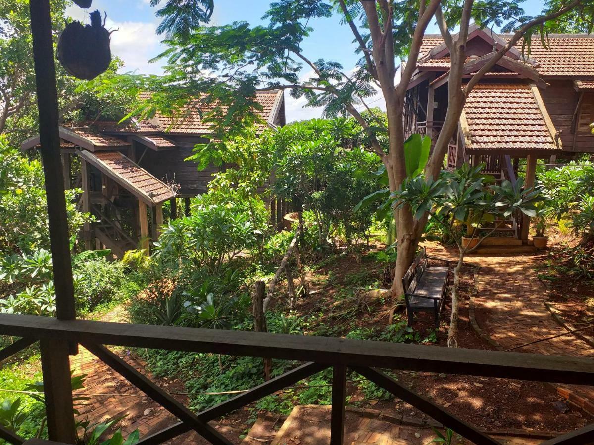 Nature House Eco-Lodge& Trekking Banlung Exterior foto